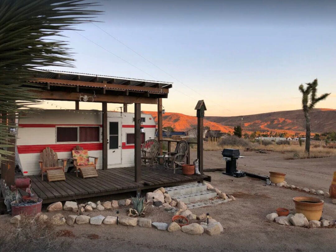Joshua Tree Unique Stays - 15 Coolest Rentals + Boutique Desert Accom